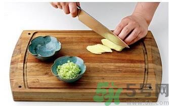 白切雞怎么入味？白切雞怎么做好吃？