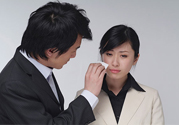 一生氣就流眼淚是怎么回事？生氣流淚怎么辦？
