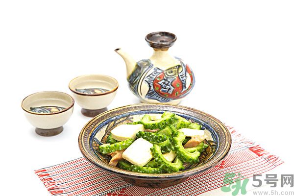 夏天吃苦瓜有什么好處？夏天吃苦瓜好嗎？