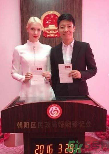 撒貝寧李白在哪里結(jié)婚？李白是誰？