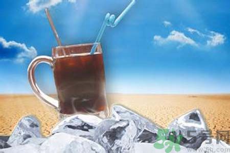 喝完酸梅湯后可以喝牛奶嗎？酸梅湯可以喝牛奶一起喝嗎？