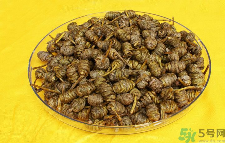 石斛和泥鰍能同吃嗎？石斛和泥鰍能一起吃嗎？