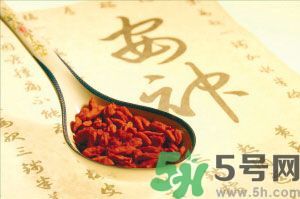 苦瓜可以和枸杞一起泡水喝嗎？苦瓜和枸杞一起泡水喝好嗎？