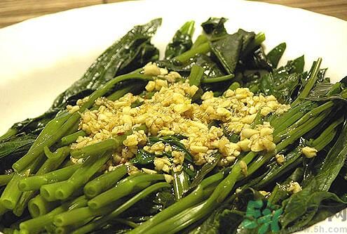 炒空心菜發(fā)黑怎么辦？空心菜怎么炒不發(fā)黑？
