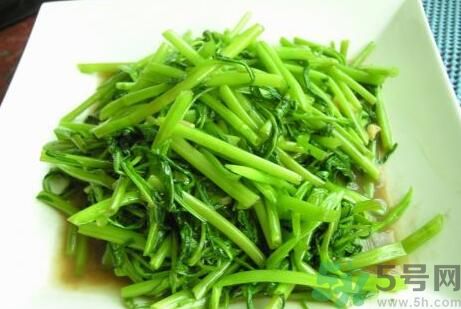 炒空心菜發(fā)黑怎么辦？空心菜怎么炒不發(fā)黑？