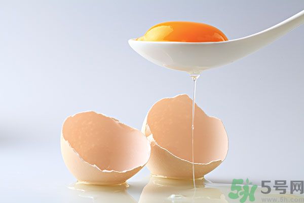 檸檬汁蛋清面粉做面膜能祛斑嗎？檸檬汁蛋清面粉能做面膜嗎？