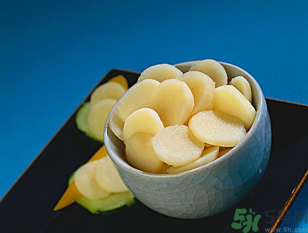 榴蓮和荸薺能一起吃嗎？吃過榴蓮后可以吃荸薺嗎？