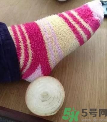 發(fā)燒可以吃洋蔥嗎？發(fā)燒能吃洋蔥嗎？
