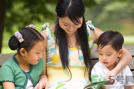 9歲女孩擬二胎合同維權(quán)是怎么回事？父母生二胎要怎樣和孩子溝通？