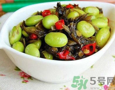 芥菜與鯽魚可以一起吃嗎？芥菜和鯽魚一起吃好不好？