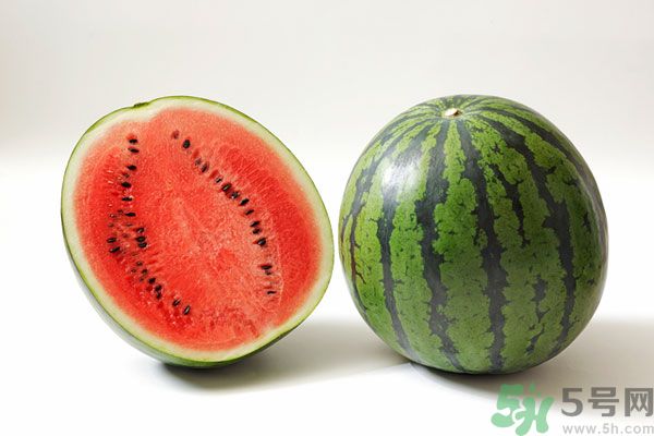 西瓜放冰箱可以放幾天？西瓜放冰箱隔夜能吃嗎？