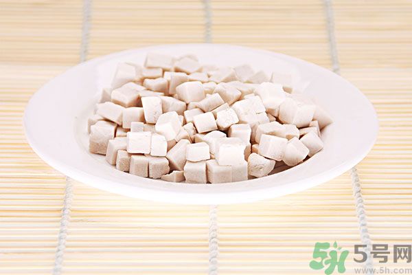 夏天吃茯苓好嗎？夏天吃茯苓有什么好處？
