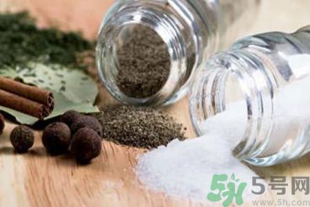 哪些菜不能放味精？味精的危害有哪些？