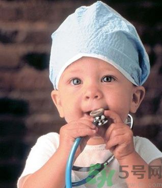 小孩子咬鉛筆會鉛中毒嗎？小孩子咬鉛筆會影響身體健康嗎？
