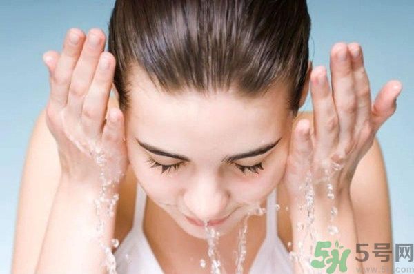 海鈺珍珠海藻柔膚水怎么樣？海鈺珍珠海藻柔膚水好用嗎？