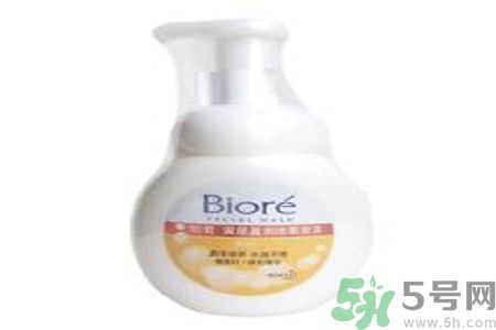 碧柔深層盈潤潔面泡沫適合什么膚質(zhì)？敏感膚質(zhì)可以用碧柔深層盈潤潔面泡沫嗎？