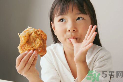 兒童減肥吃什么好？?jī)和允裁纯梢詼p肥？