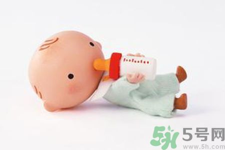 寶寶夏季中暑的原因？寶寶夏季中暑了怎么辦？