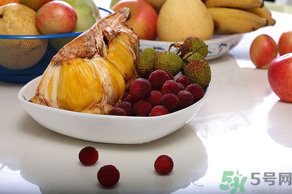 吃楊梅過(guò)敏怎么辦？楊梅過(guò)敏癥狀有哪些？