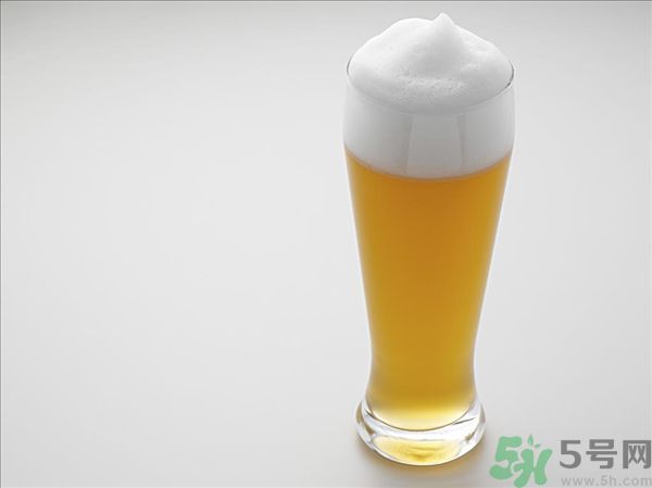 腎結石能喝冰啤酒嗎？腎結石喝啤酒好嗎？