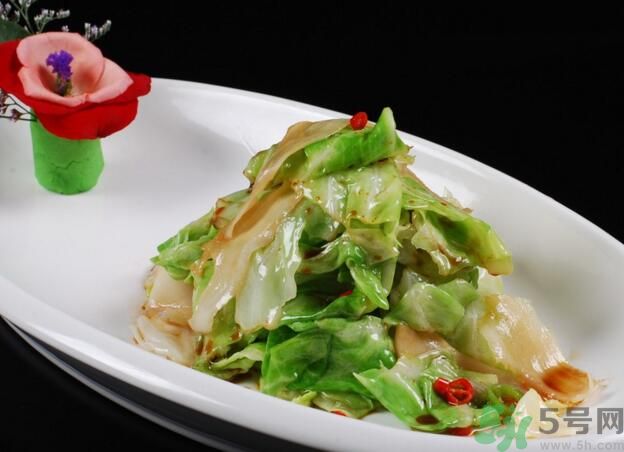 經(jīng)期可以吃包菜嗎？經(jīng)期吃包菜會(huì)肚子痛嗎？