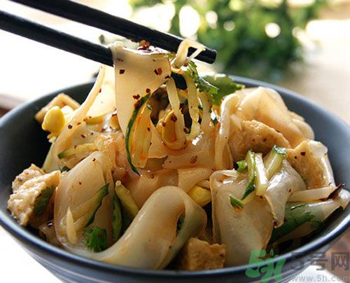流產(chǎn)了能吃涼皮嗎？流產(chǎn)后吃涼皮會(huì)怎么樣？