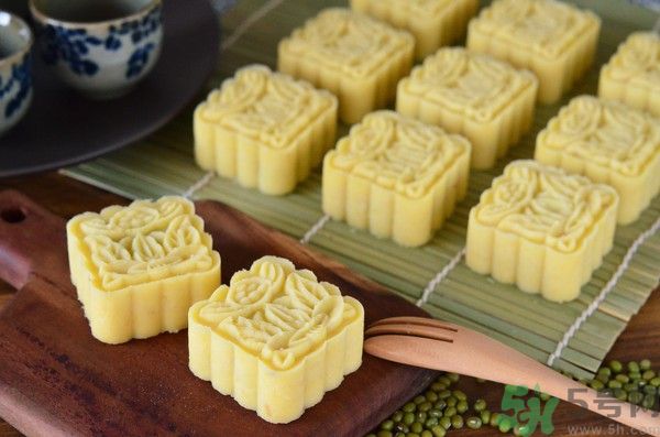 吃綠豆糕可以喝酸奶嗎？吃綠豆糕喝酸奶好不好？