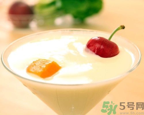 哈密瓜可以和酸奶一起吃嗎？哈密瓜能和酸奶同食嗎？