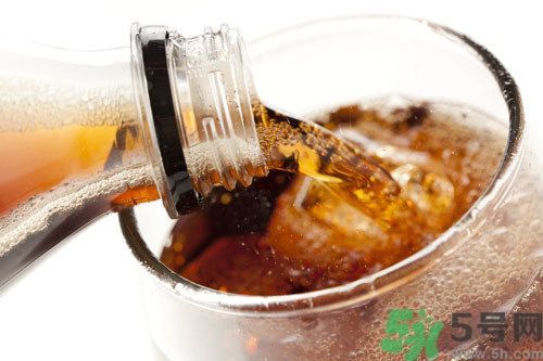 可樂沒氣了還能喝嗎？可樂沒氣了可以喝嗎？