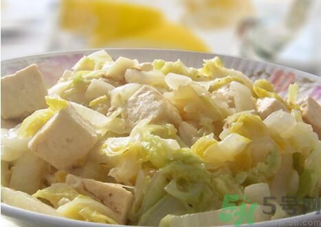 包菜可以和豆腐一起炒嗎？包菜能和豆腐一起吃嗎？