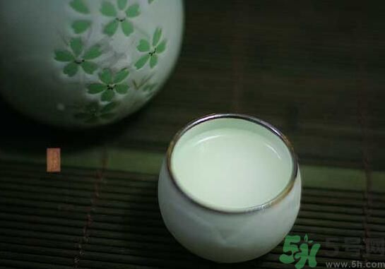菖蒲酒怎么泡？怎樣自制菖蒲酒？