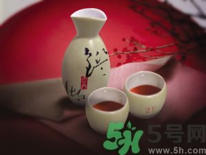 男性喝菖蒲酒有什么好處？男性喝菖蒲酒可以壯陽嗎？