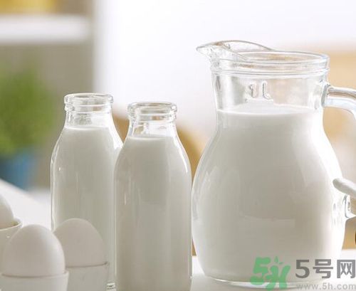 吃山楂可以喝牛奶嗎？山楂能和牛奶一起吃嗎？