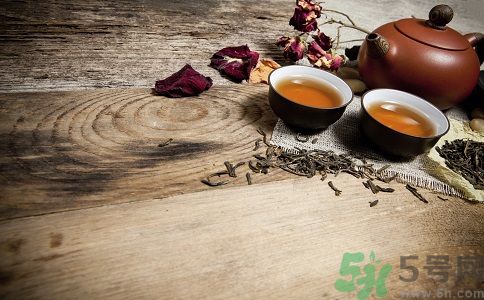 決明子泡水喝可以降火嗎？喝決明子茶可以清火嗎？