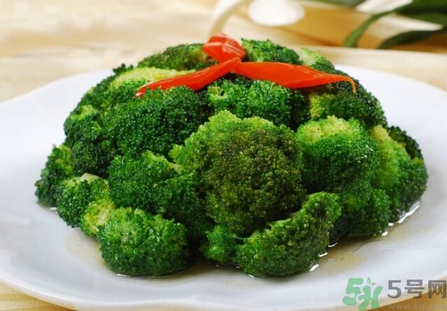 西蘭花可以和萵筍一起吃嗎？西蘭花和萵筍可以一起吃嗎？