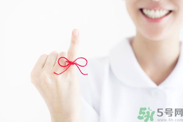 掰手指關(guān)節(jié)響好不好？掰手指關(guān)節(jié)響有危害嗎？
