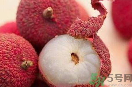 吃荔枝可以喝牛奶嗎？吃完荔枝喝牛奶好不好？
