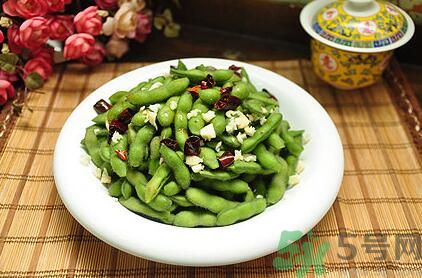 夏天吃毛豆好嗎？夏天吃毛豆有什么好處？