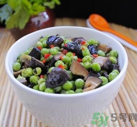 豌豆可以和香菇一起炒嗎？豌豆和香菇一起吃好嗎？