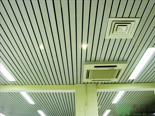吹空調(diào)鼻子干燥怎么辦？吹空調(diào)鼻子里面很干燥怎么回事？