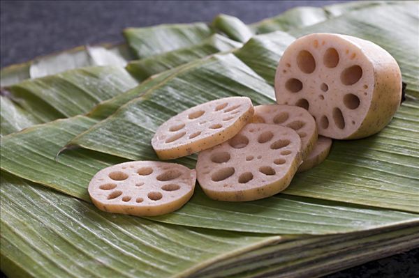 蓮藕里面發(fā)黑能吃嗎？蓮藕發(fā)黑了還能吃嗎？