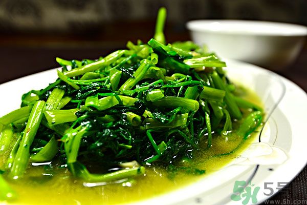 空心菜是菠菜嗎？空心菜是不是菠菜？
