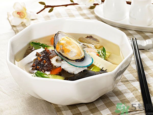 中學(xué)生能吃海參嗎？中學(xué)生吃海參好不好？