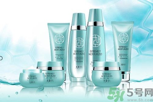 中學(xué)生可以用化妝品嗎？中學(xué)生用化妝品好嗎？
