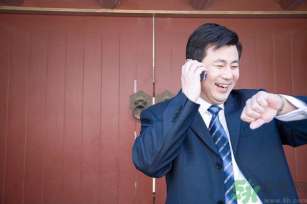 為什么中年人容易出軌？中年人出軌是什么原因？