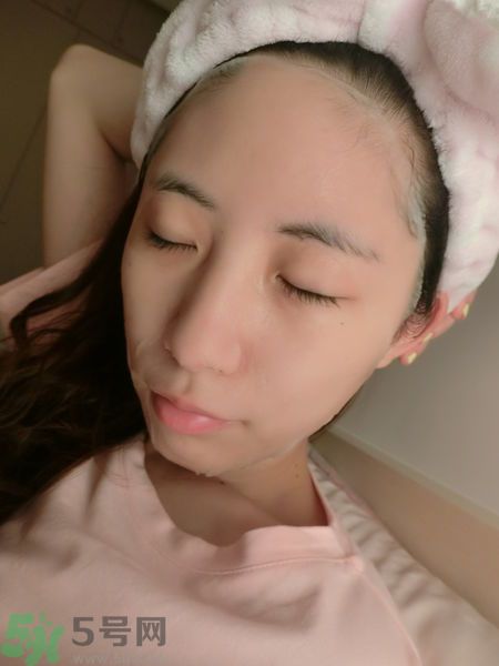 寵愛(ài)之名寵愛(ài)女孩礦物云絲面膜價(jià)格多少錢(qián)一盒