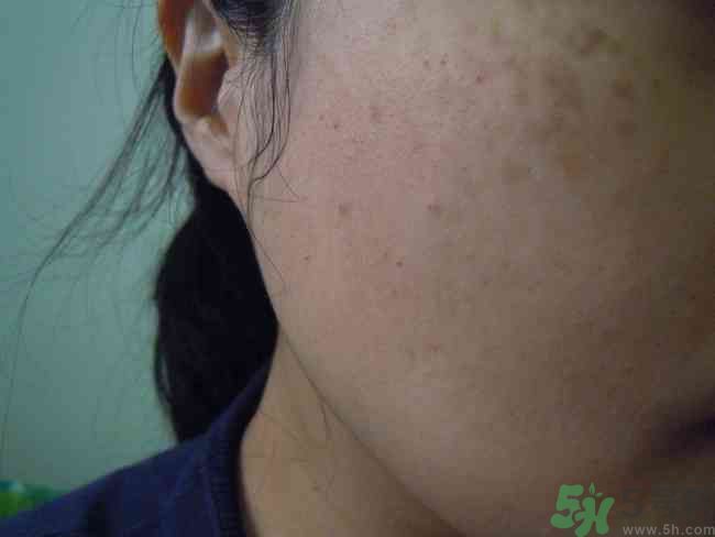 sk2棒棒糖粉凝霜好用嗎？skii粉凝霜使用方法