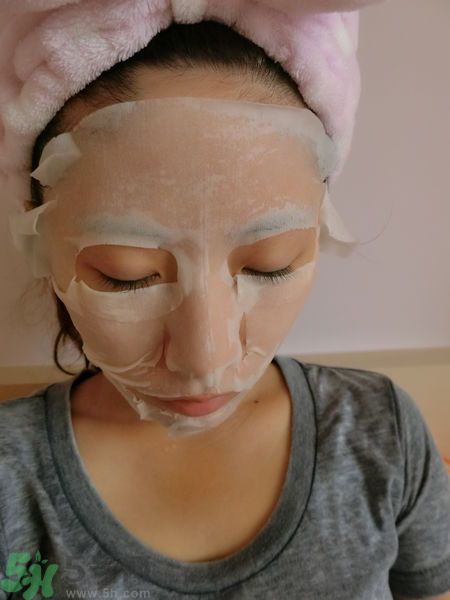 寵愛(ài)之名寵愛(ài)女孩礦物云絲面膜價(jià)格多少錢(qián)一盒