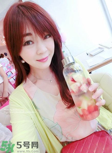 寵愛之名寵愛女孩面膜怎么樣？寵愛女孩礦物云絲面膜好用嗎？