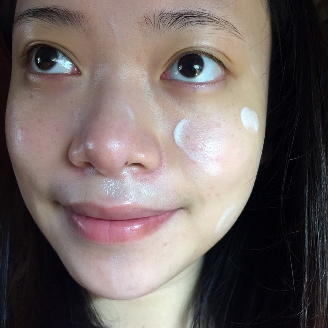 美寶蓮夢幻奇跡控油透潤持妝乳怎么樣？好用嗎？